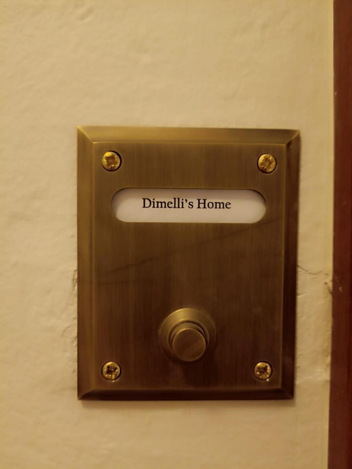 Dimelli In Apartment *