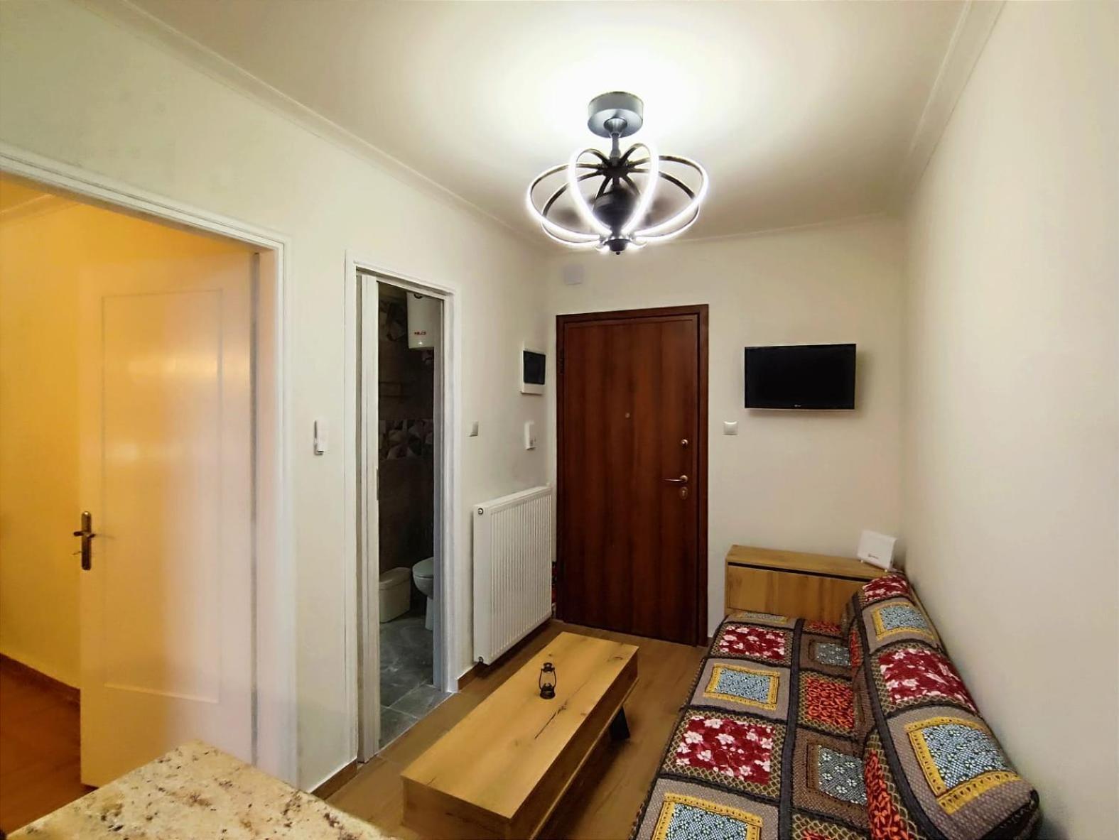 Dimelli In Apartment Athen